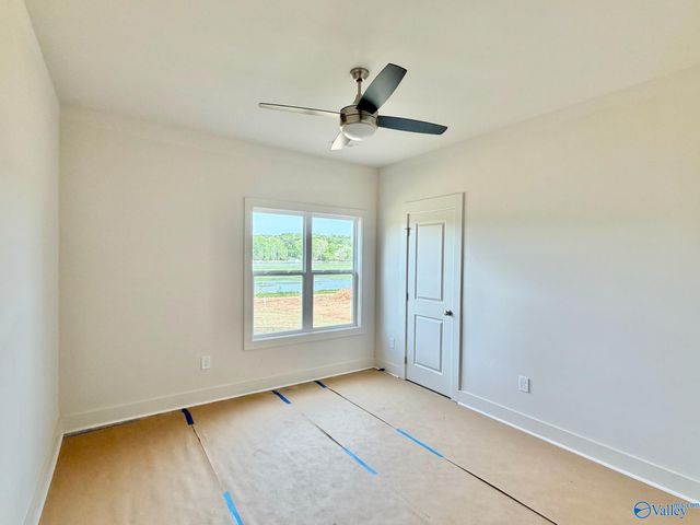 372 Lake Creek Drive, Guntersville, AL 35976