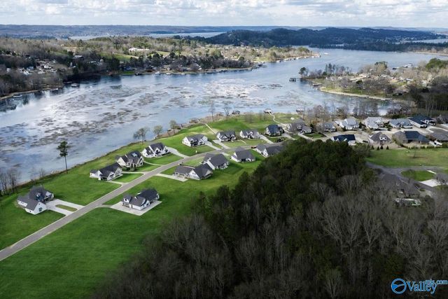 372 Lake Creek Drive, Guntersville, AL 35976