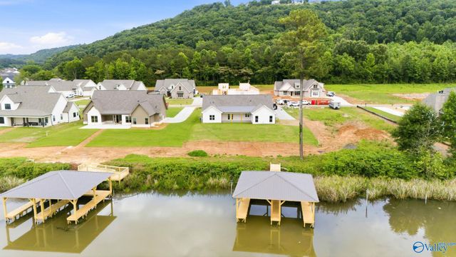 372 Lake Creek Drive, Guntersville, AL 35976