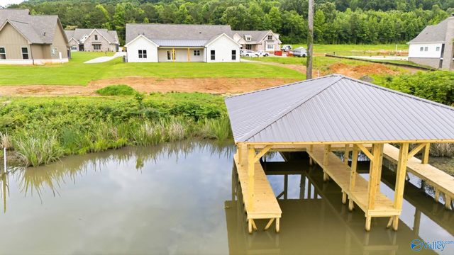 372 Lake Creek Drive, Guntersville, AL 35976
