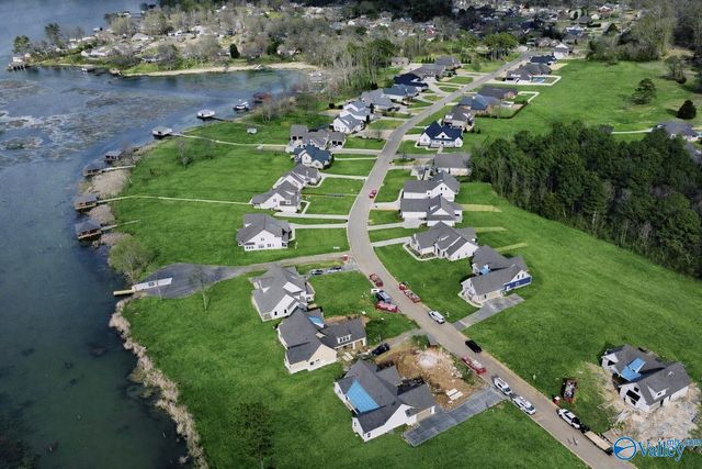 372 Lake Creek Drive, Guntersville, AL 35976