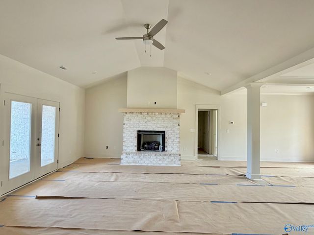 372 Lake Creek Drive, Guntersville, AL 35976