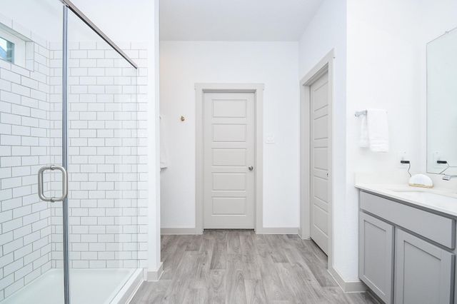 210 Dusty Bridle Lane, Rosharon, TX 77583