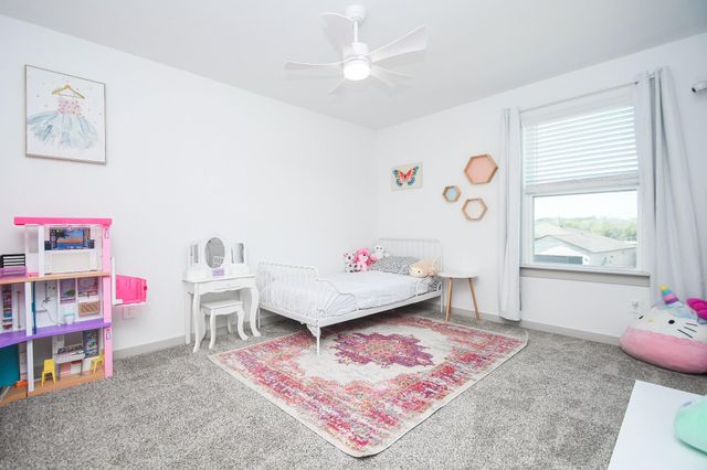 210 Dusty Bridle Lane, Rosharon, TX 77583