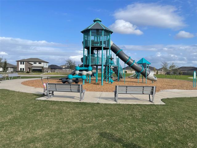 210 Dusty Bridle Lane, Rosharon, TX 77583