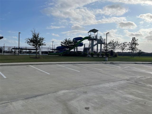 210 Dusty Bridle Lane, Rosharon, TX 77583