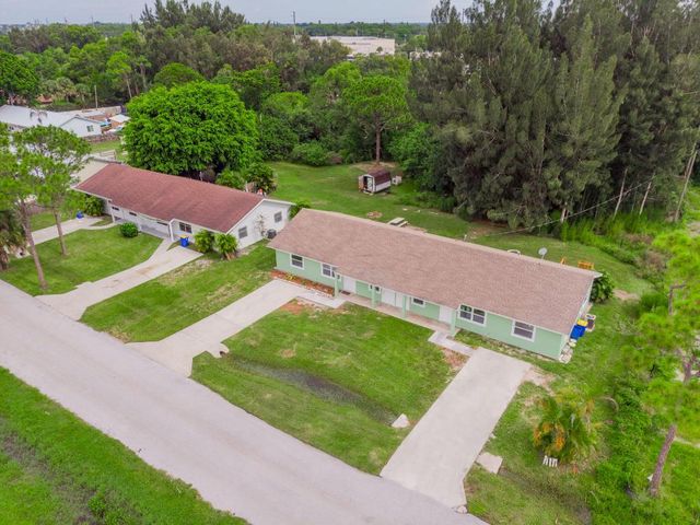 3763 SE Dixie Ross Street 2, Stuart, FL 34997
