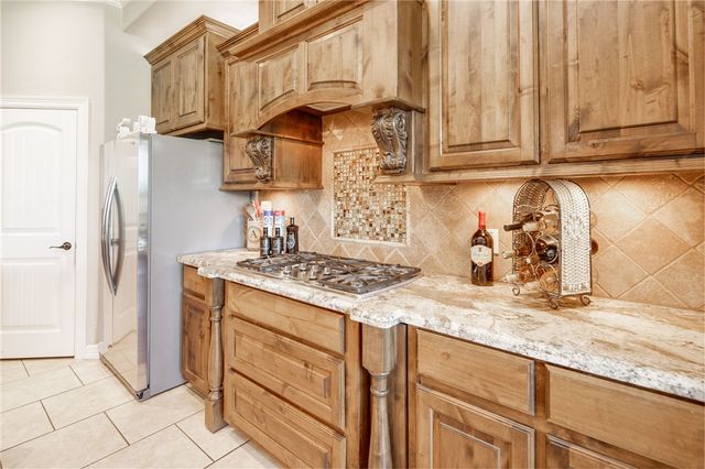 17295 Saddle Creek Drive, College Station, TX 77845