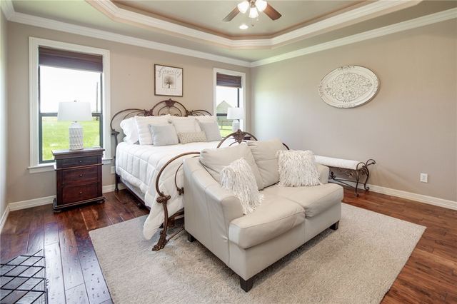 17295 Saddle Creek Drive, College Station, TX 77845