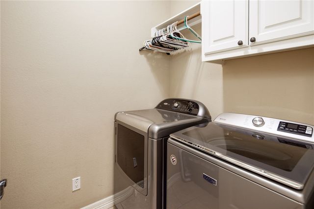 17295 Saddle Creek Drive, College Station, TX 77845