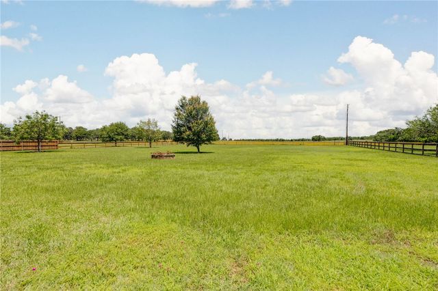 17295 Saddle Creek Drive, College Station, TX 77845