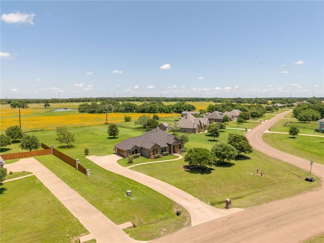 17295 Saddle Creek Drive, College Station, TX 77845