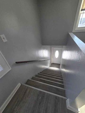 4330 Merriam Drive, Shawnee, KS 66203