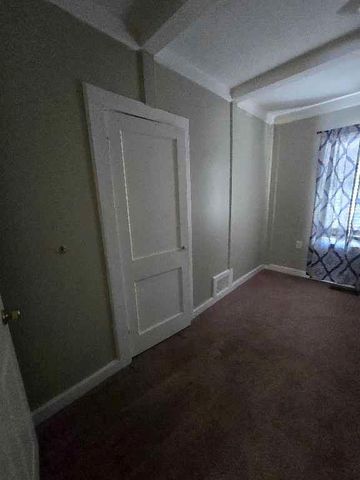 4330 Merriam Drive, Shawnee, KS 66203