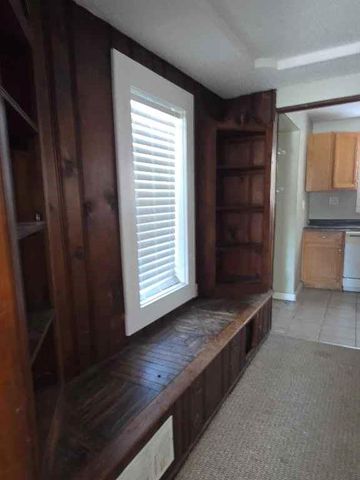 4330 Merriam Drive, Shawnee, KS 66203