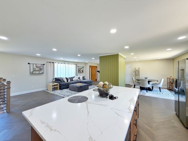704 N Rose Farm Road, Woodstock, IL 60098