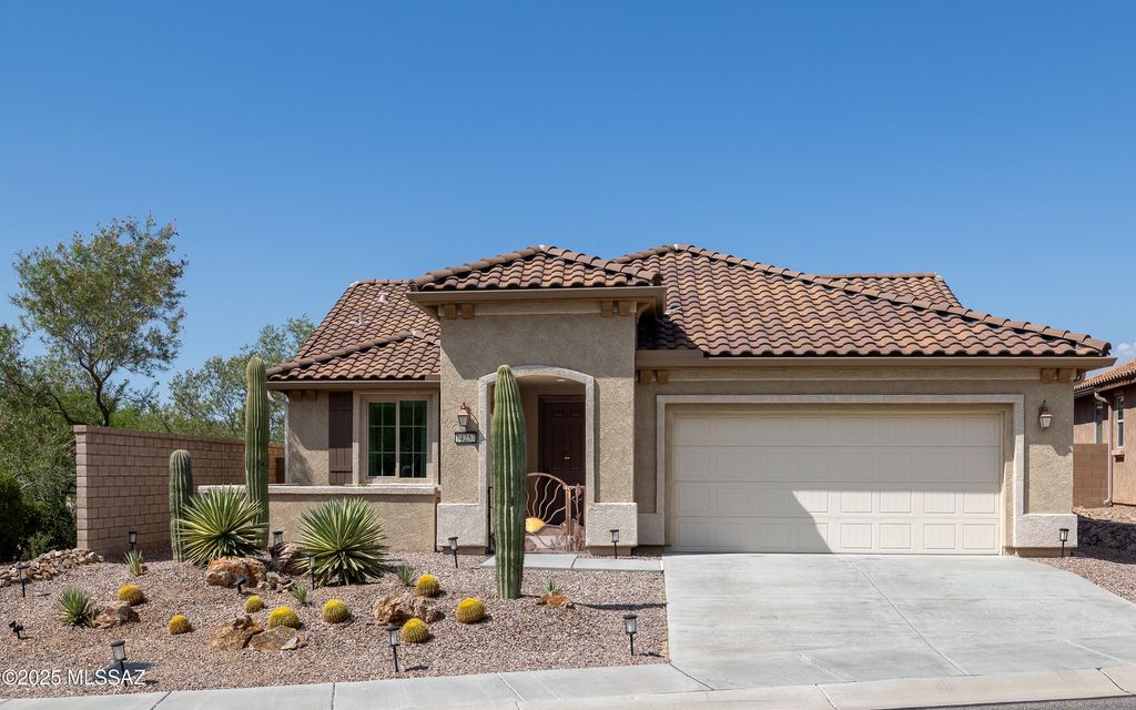 14257 N Lava Falls Trail, Marana, AZ 85658
