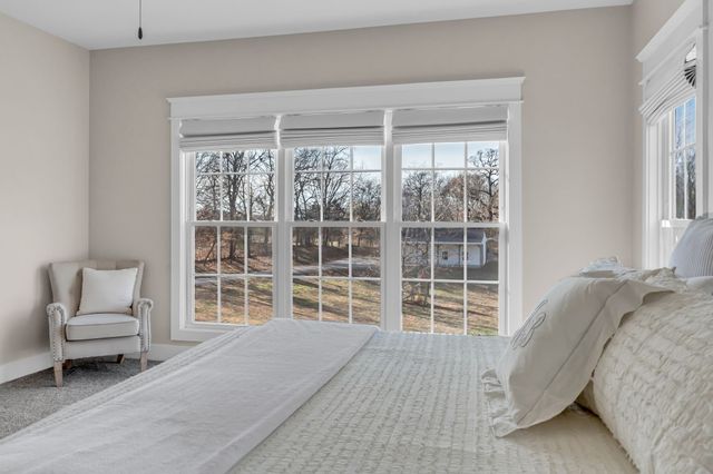 5574 Dowlen Rd, Cedar Hill, TN 37032