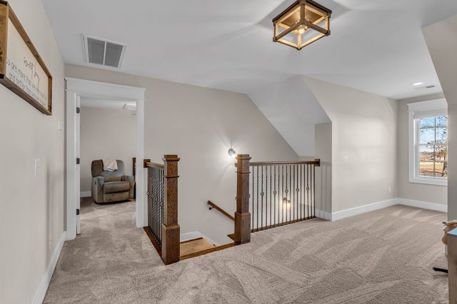 5574 Dowlen Rd, Cedar Hill, TN 37032