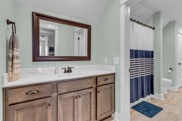 5574 Dowlen Rd, Cedar Hill, TN 37032