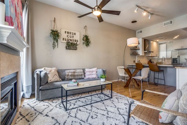 3907 Throckmorton Street 2, Dallas, TX 75219