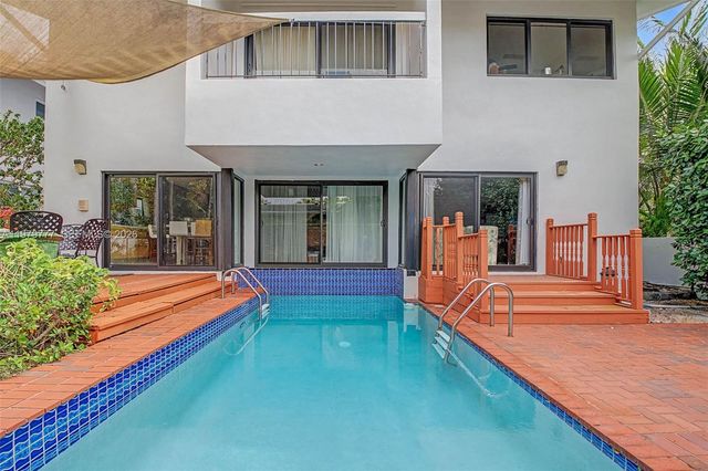 4950 San Amaro Dr, Coral Gables, FL 33146