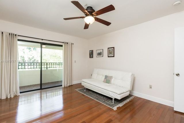 4950 San Amaro Dr, Coral Gables, FL 33146