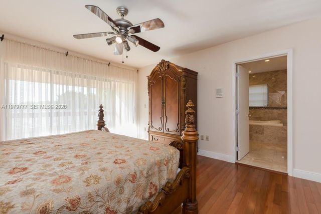 4950 San Amaro Dr, Coral Gables, FL 33146