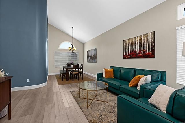 1252 Dos Hermanos, Escondido, CA 92027