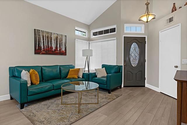 1252 Dos Hermanos, Escondido, CA 92027
