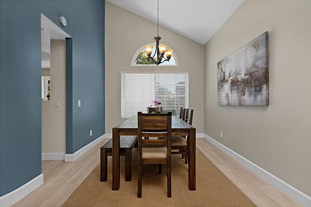 1252 Dos Hermanos, Escondido, CA 92027