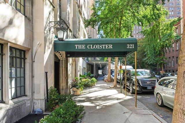 321 E 43rd St Apt 308, New York City, NY 10017