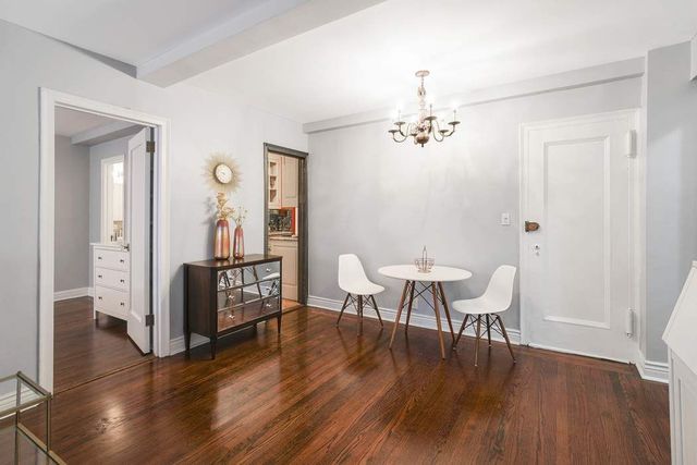 321 E 43rd St Apt 308, New York City, NY 10017