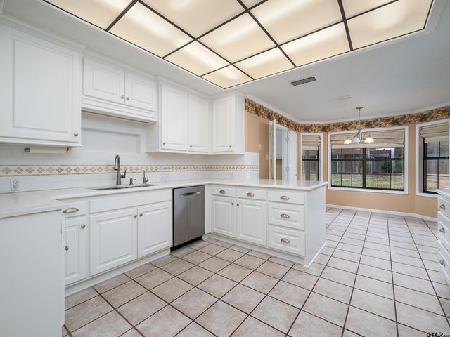 17984 Briarcrest, Flint, TX 75762