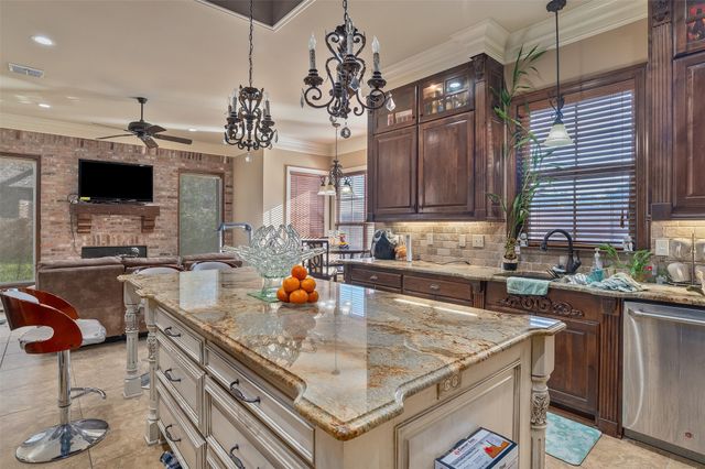 1071 Rochel Drive, Shreveport, LA 71115