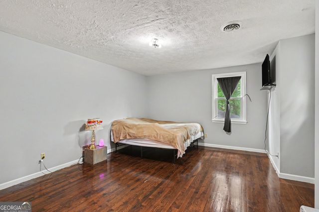 1019 E College Street, Griffin, GA 30224