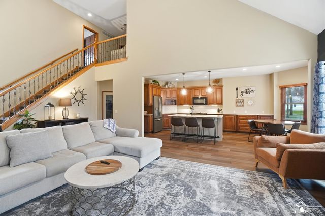 3985 Wood Haven Court, Lambertville, MI 48144