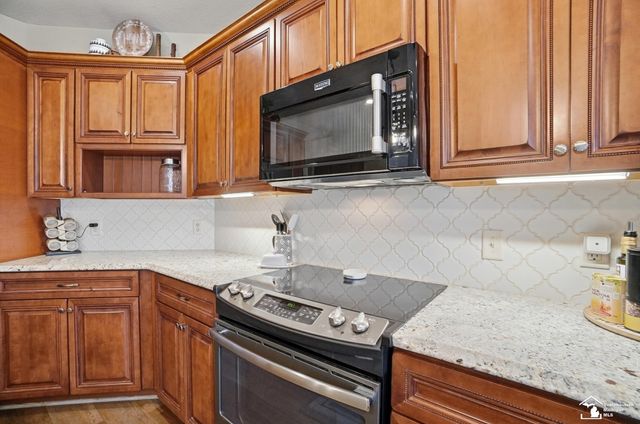 3985 Wood Haven Court, Lambertville, MI 48144