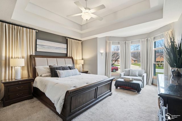 3985 Wood Haven Court, Lambertville, MI 48144