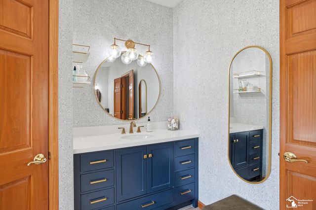 3985 Wood Haven Court, Lambertville, MI 48144