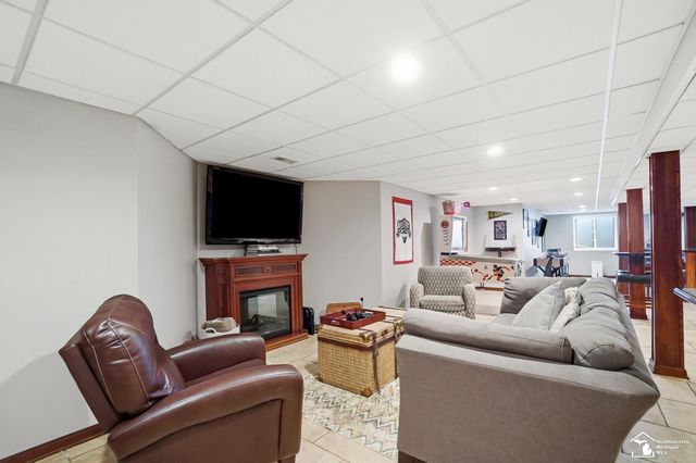 3985 Wood Haven Court, Lambertville, MI 48144