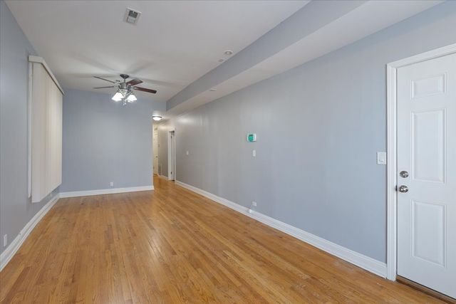 4211 W Gladys Avenue 2, Chicago, IL 60624
