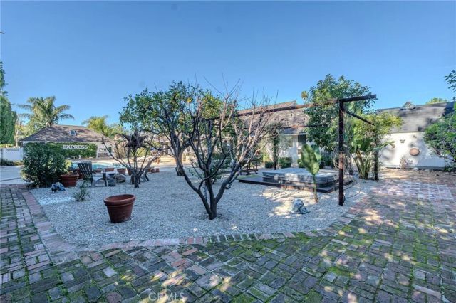 17928 Sunburst Street, Sherwood Forest, CA 91325