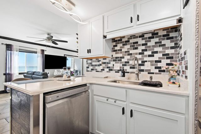 101 Old Ferry Road 24A, Shalimar, FL 32579