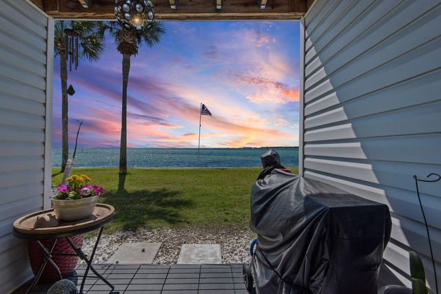 101 Old Ferry Road 24A, Shalimar, FL 32579