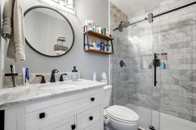 82 Lantern Chase Drive, Delaware, OH 43015