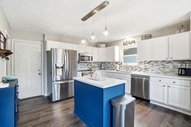 82 Lantern Chase Drive, Delaware, OH 43015