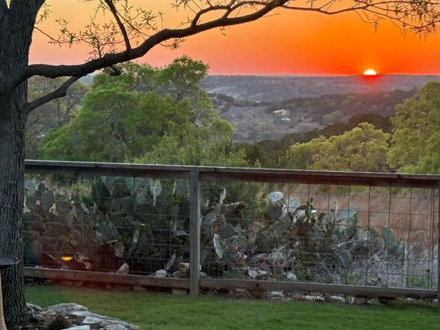 175 Limestone Ridge N, Kerrville, TX 78028