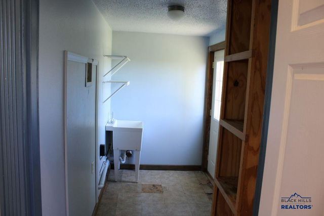 23508 MAIN, Caputa, SD 57725