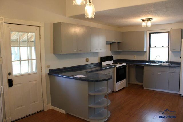 23508 MAIN, Caputa, SD 57725